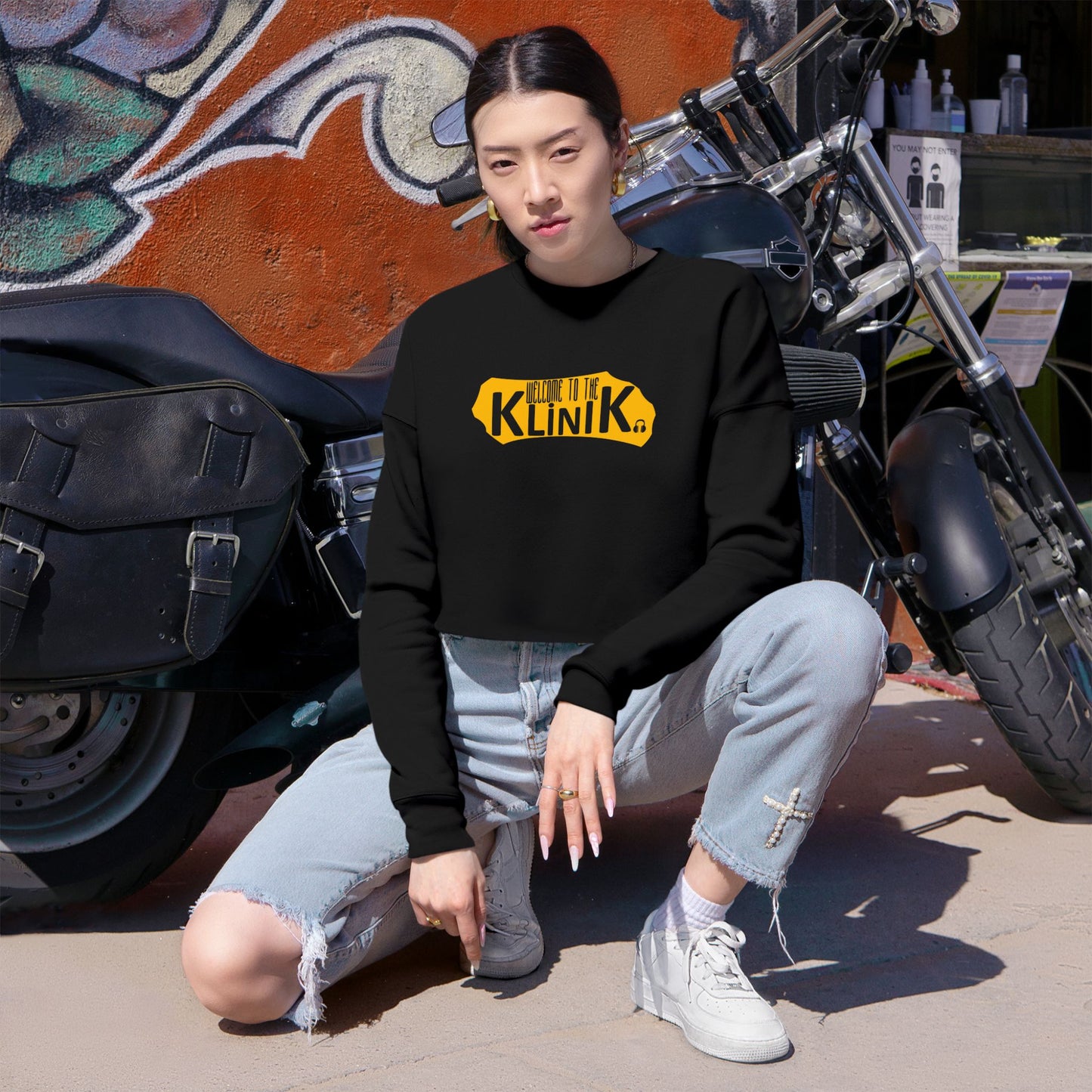 Cropped Sweatshirt - Feel the Klinik Vibe